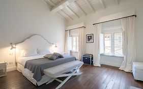Hall Suites